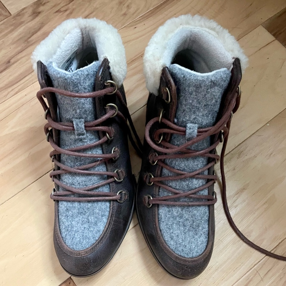 Sorel hiking/snow boots. Size 7.5